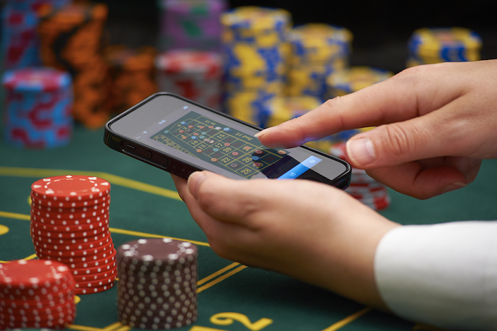 The Rise of Online Gambling: A Comprehensive Overview